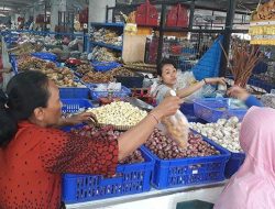 Pasar Tradisional di Badung Mulai Mengalami Kelangkaan Minyak Goreng