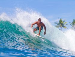 5 Lokasi Pantai di Pulau Bali Paling Keren Buat Surfing