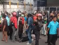 Diduga Depresi Pria Berseragam Polisi Loncat dari Angkot