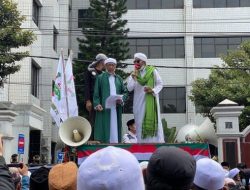 Orasi Unjuk Rasa, Menantu Habib Rizieq Minta Menag Bertaubat