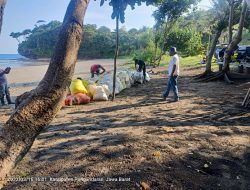 Polda Jabar Amankan 1 Ton Sabu dari Iran di Pantai Pangandaran