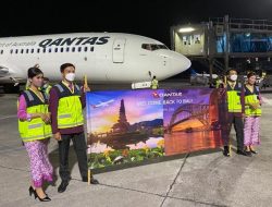 Qantas Airlines Mendarat Perdana di Bali Sejak Pandemi Covid-19