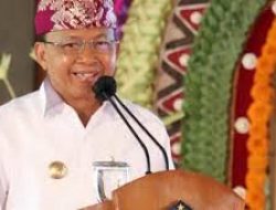 Gubernur Koster Sebut Wisman Berkunjung ke Bali 7.000 Orang Setiap Hari