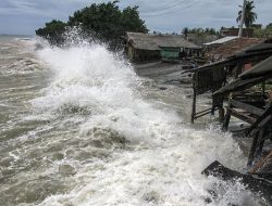 Peringatan Dini BMKG: Waspadai Banjir Rob pada Periode Lebaran 2023