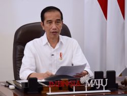 Jokowi Imbau Para Pejabat Negara Salurkan Zakat Melalui Baznas