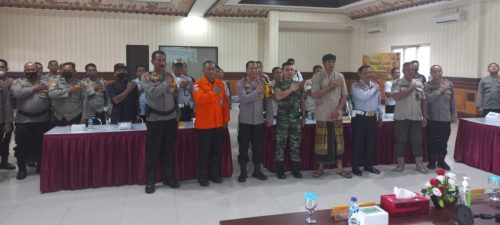 Sinergitas TNI Polri Bersama Instansi Pemerintah Dalam Menjaga Keamanan dan Ketertiban Perayaan Tahun Baru 2023