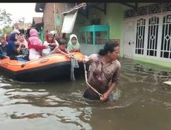 Puluhan Desa di Pekalongan Masih Terendam Banjir, Pengungsi Banyak Menderita Diare