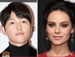 Song Joong Ki Resmi Nikahi Kekasihnya Katy Louise yang Tengah Hamil