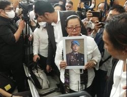 Jelang Sidang Vonis, Ibu Brigadir J Minta Putri Candrawathi Dihukum 15 Tahun Lebih