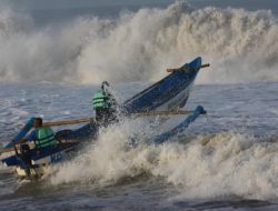 Gelombang Tinggi 4 Meter Berpotensi Terjadi di Perairan Indonesia pada 5-6 April 2023