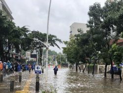 Update Banjir di Jakarta: Meluas hingga 34 RT dan Pintu Air Siaga 3