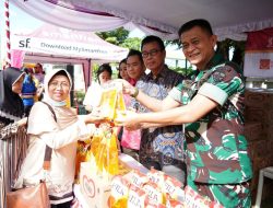 Celebrating The Persit KCK Anniversary, Kodam IX/Udayana Holds a Cheap Market Ahead of Eid Al-Fitr