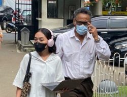 Hadir di Sidang AG, Amanda Eks Pacar Mario Bantah Jadi Pembisik