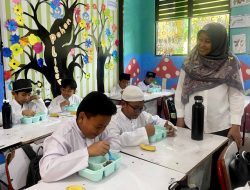 Bulan ke-3 MBG, Pembiasaan dan Edukasi Makanan Bergizi di Sekolah Terus Berlanjut