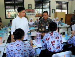 Sediakan Paket Menu MBG, SMKN 3 Kota Tangerang Diapresiasi Pj Wali Kota Hingga Wapres