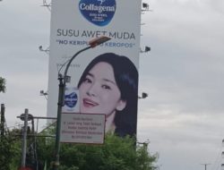 Warga Jakarta Barat Keluhkan Reklame Iklan Collagena Susu Awet Muda di Jalan Daan Mogot