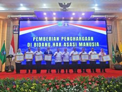 Peduli dan Konsisten Penuhi Kriteria HAM, Pemkot Raih Penghargaan dari Menteri HAM